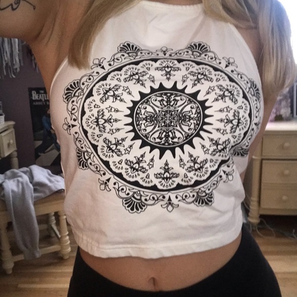 mandala halter top - Picture 2 of 2